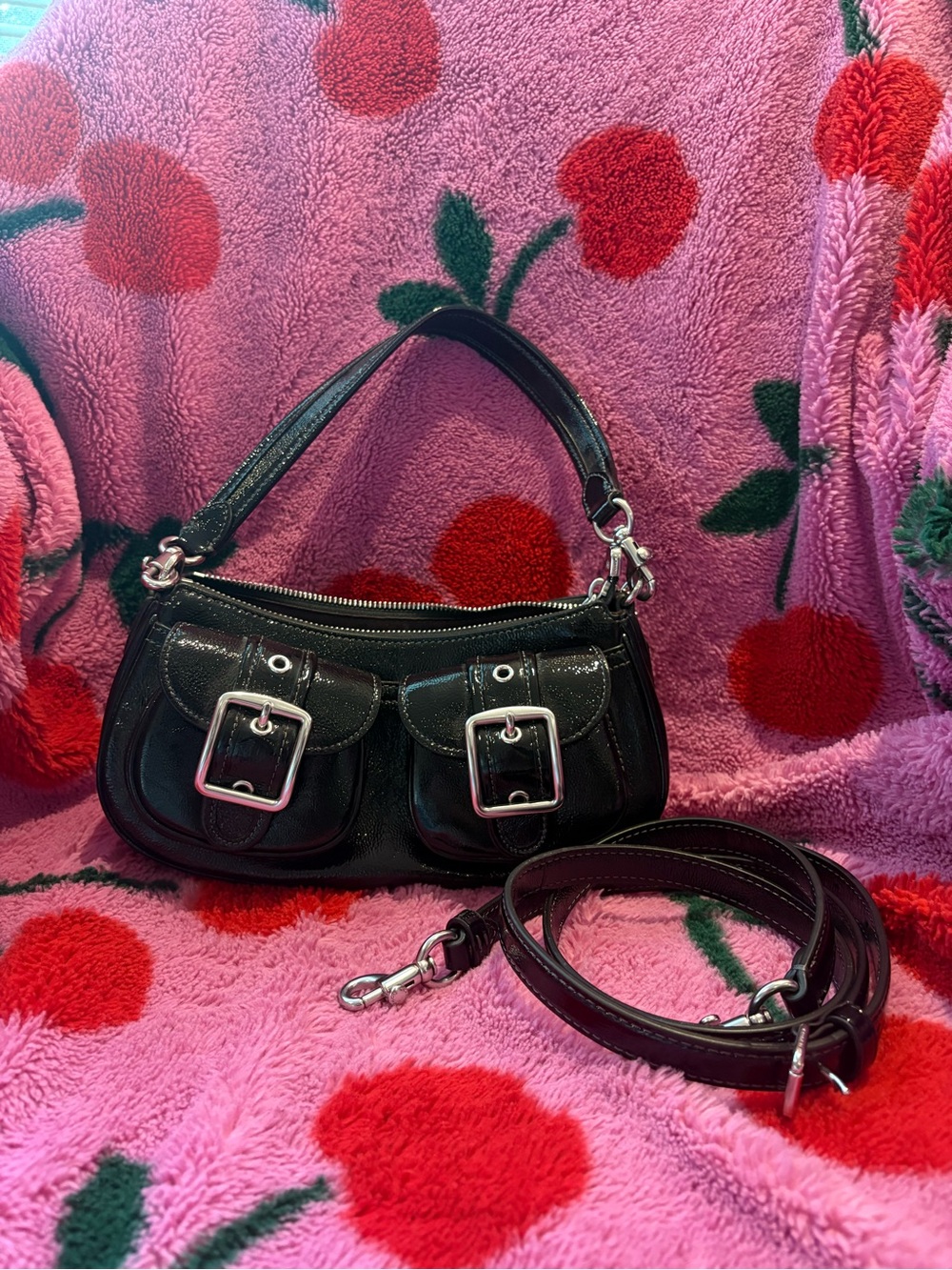 Coach Ashton Shoulder Bag Black Leather